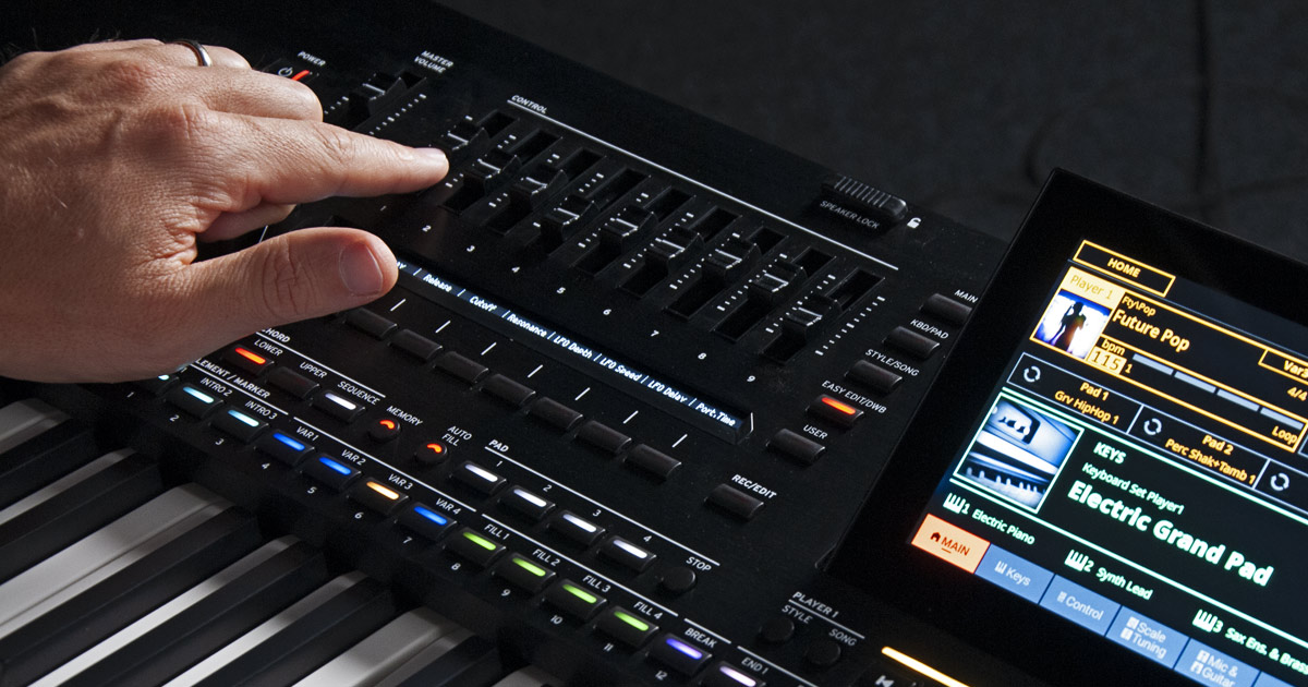 KORG Pa5X-61consente con l'evoluta superficie di controllo l'intervento istantaneo su molti parametri