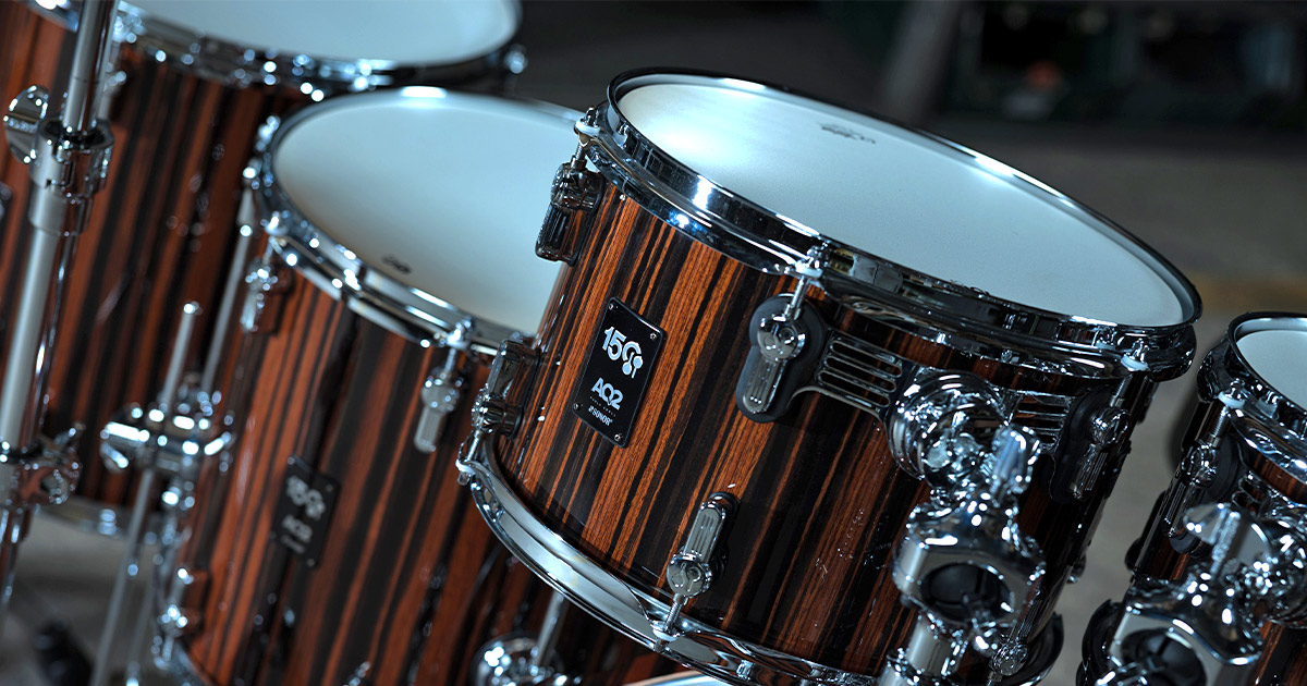 La batteria acustica AQ2 150esimo anniversario è in finitura Ebony Natural in edizione limitata