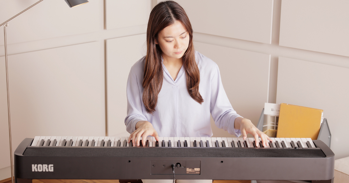 Con B2+ KORG rinnova la serie propria serie di pianoforti digitali portatili. Strumento pensati per le esigenze di musicisti ad ogni livello: principianti, appassionati e professionisti. 