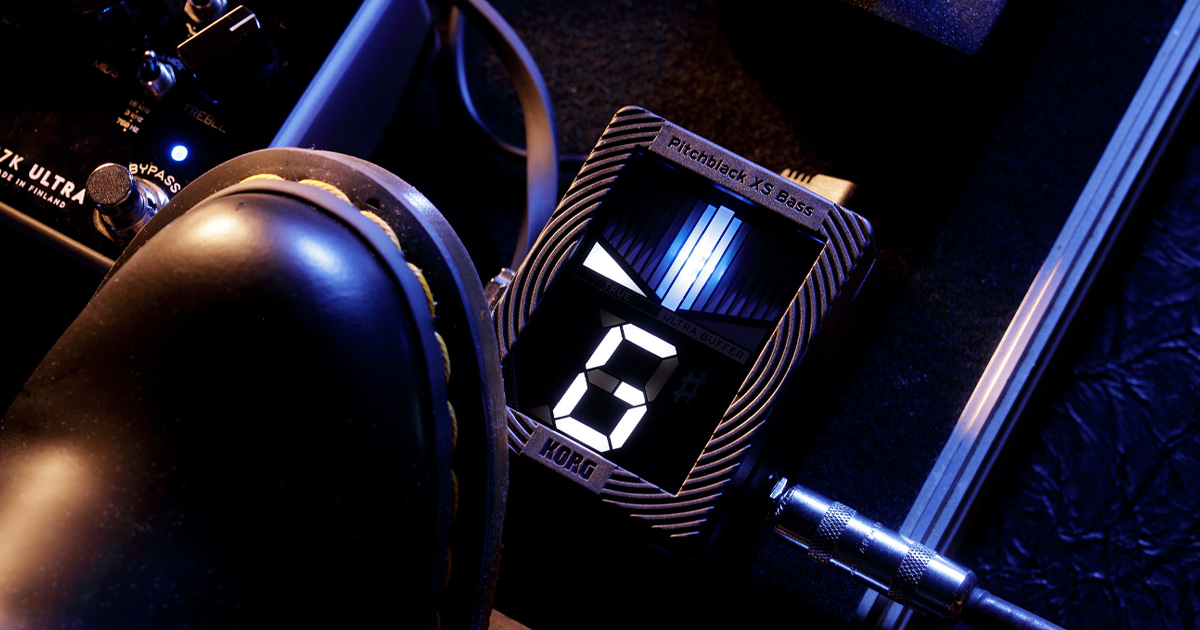 Il display di Pitchblack XS Bass possiede molti LED sul Meter che migliorano la sua visibilità, mentre la luminosità è regolabile su due livelli.