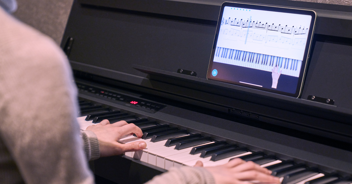 E1 AIR BK arriva con un'ampia libreria software in bundle, utili sia per la didattica, sia per la creatività musicale. 