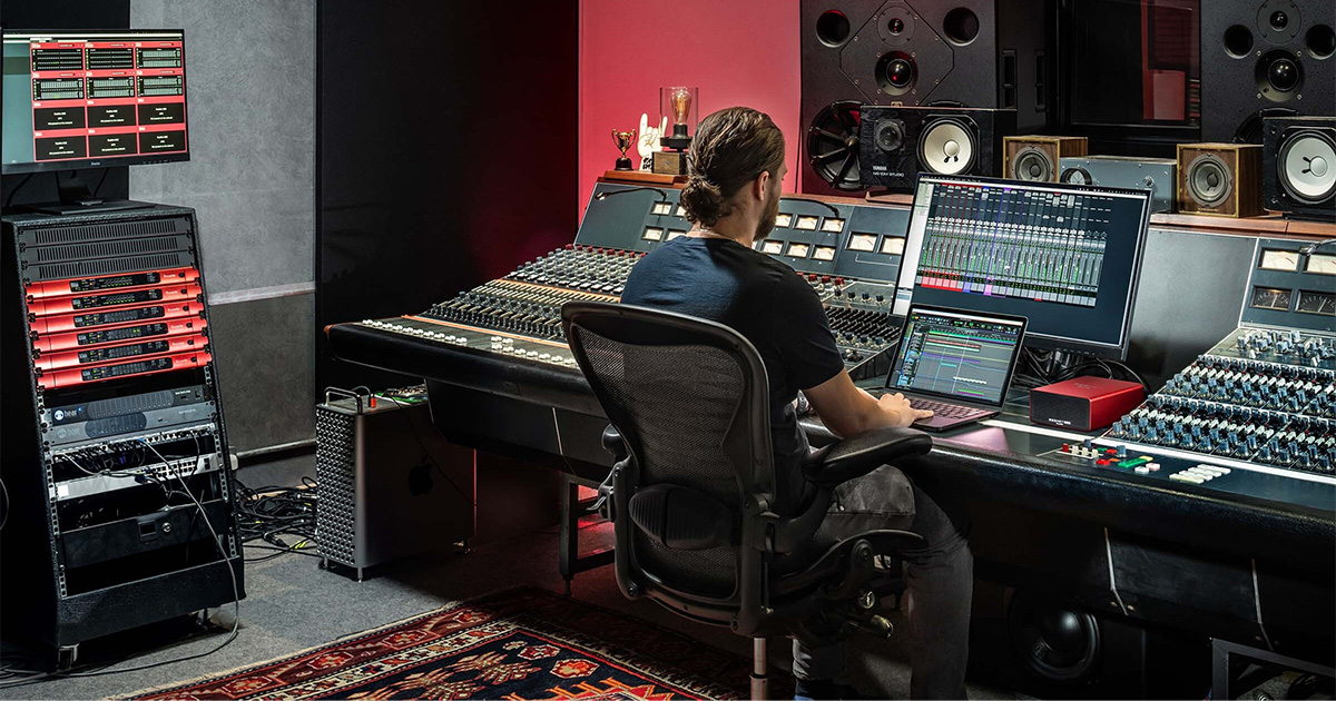 Focusrite RedNet TNX - interfaccia audio Thunderbolt e Dante a latenza ultra-bassa con 128x128 canali a 192kHz, espandibile a 256x256. il cuore del tuo set-up. 