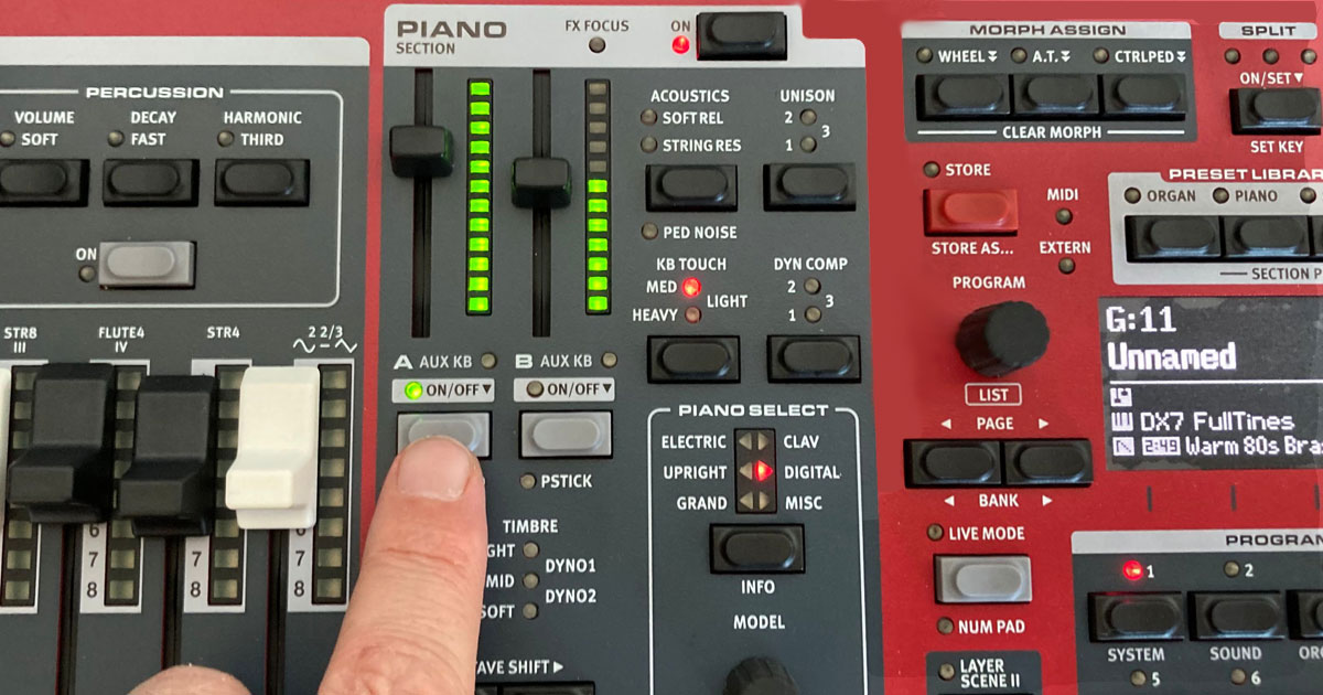 Ogni sezione sonora su Nord Stage 4 permette la sovrapposizione (layering) di più suoni, due per Organo e Piano, e addirittura 3 per la sezione Sample/Synth