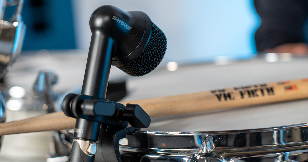 Shure Nexadyne NXN6 è un microfono per tom e rullante. Tecnologia dinamica a doppio traduttore Revonic, diagramma polare supercardioide