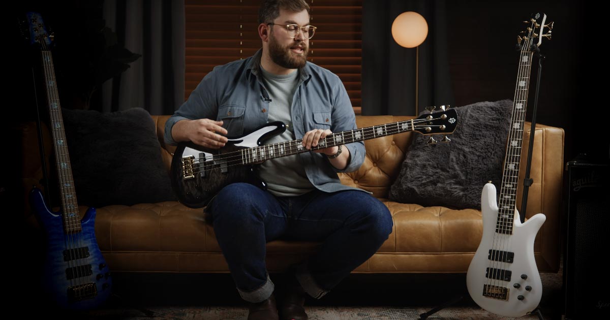 Will De Young, responsabile del Custom Shop Spector USA, presenta il basso elettrico a 4 corde NS-2 della nuova Serie ICON Bolt-On con elettronica Aguilar.
