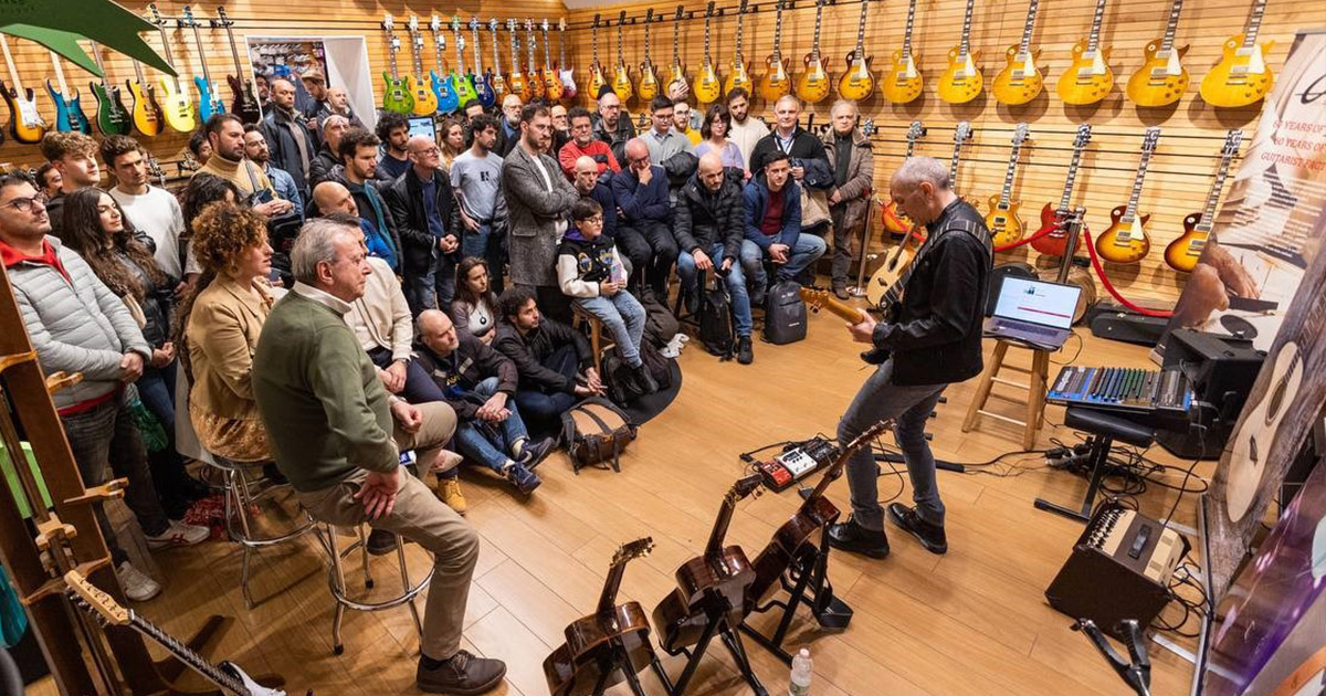 Guarda le foto della tappa presso Centro Chitarre!