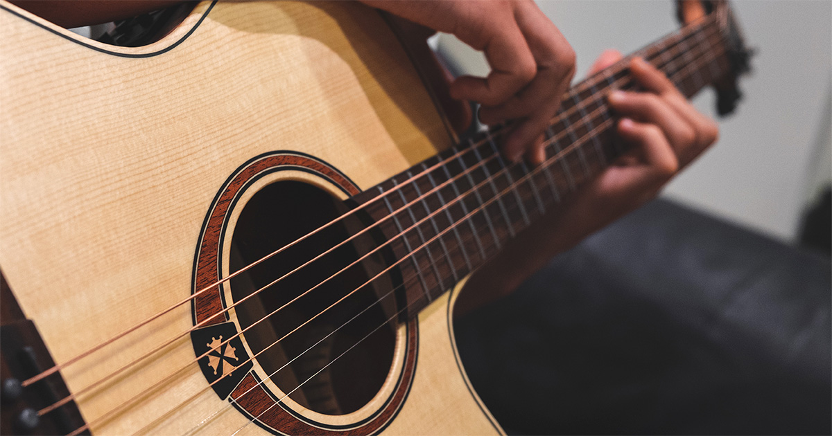 Allo stand Algam Eko dell'Acoustic Music Village saranno presenti le chitarre acustiche delle serie Tramontane di casa Lâg.