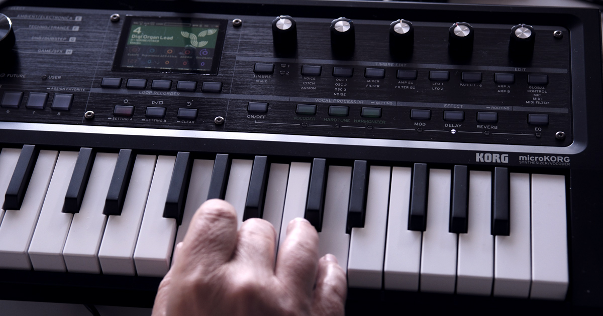 Sinevibes la nota azienda sviluppatrice, rinomata per la qualità dei propri plugin, ha lavorato in staff con gli ingegneri KORG per ottimizzare i propri effetti per microKORG2.