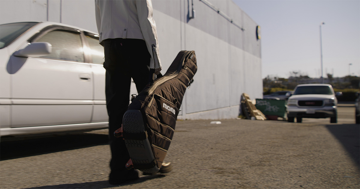 La serie M80 Vertigo offre la massima protezione per il tuo strumento, grazie al sistema Headlock e alla suola The Boot realizzata in Hypalon e EVA.