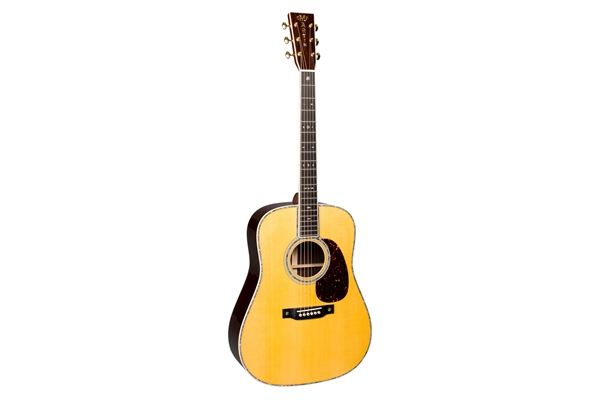 Martin & Co. - D-42 (2025)