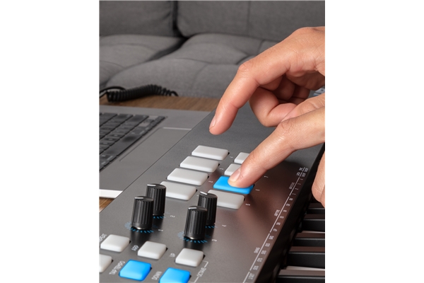 Alesis - V49 MKII
