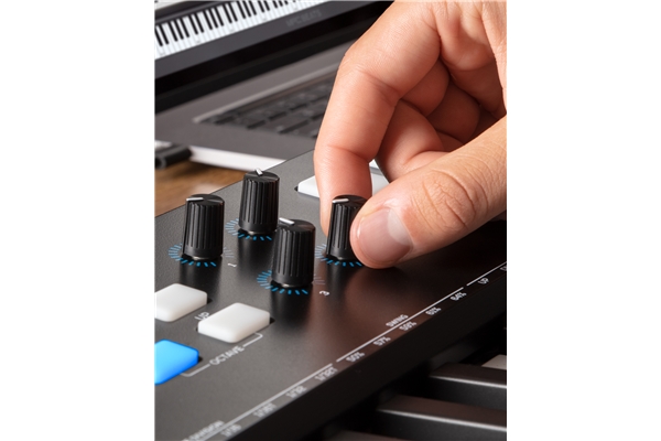 Alesis - V49 MKII