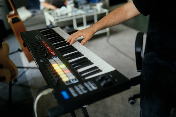 Novation - Launchkey 49 Mk3