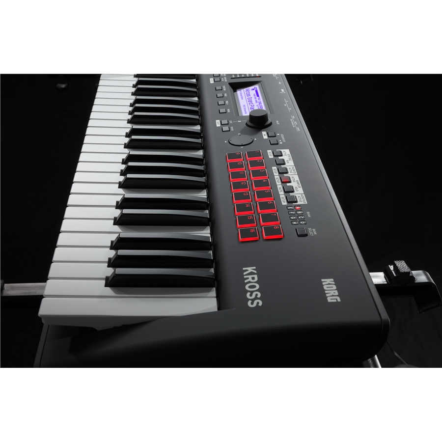 Korg KROSS 2-61 (Super Matte Black)