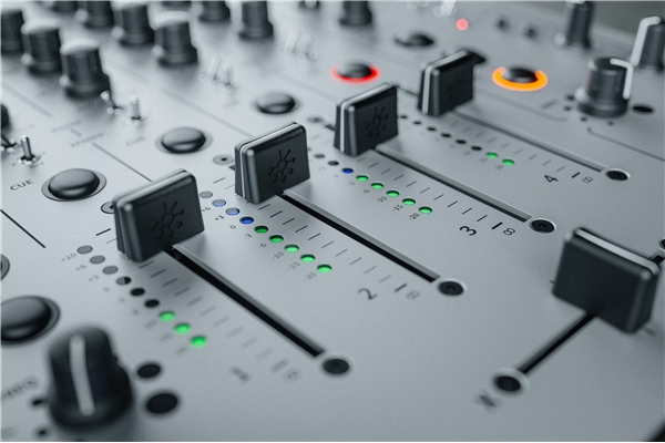 Allen & Heath - XONE:96 mixer analogico per club e DJ con doppia interfaccia audio USB