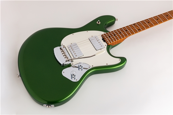Music Man - StingRay Guitar HH Trem Charging Green Tatiera Acero