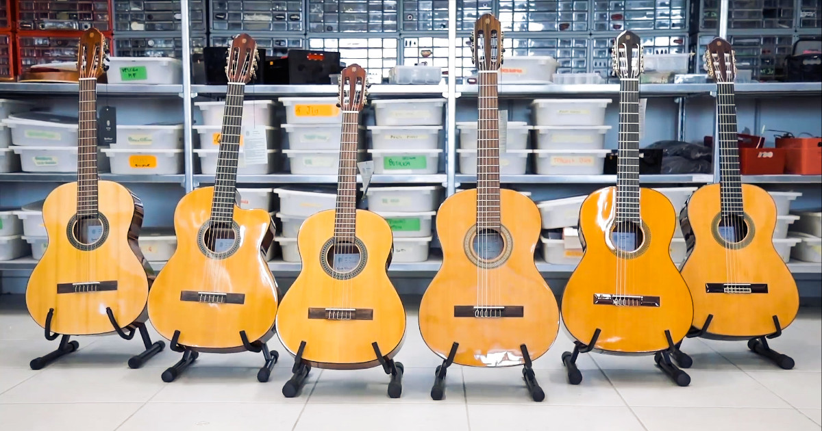 Eko Guitars: Le chitarre classiche della serie Vibra Eko Guitars: Le chitarre classiche della serie Vibra