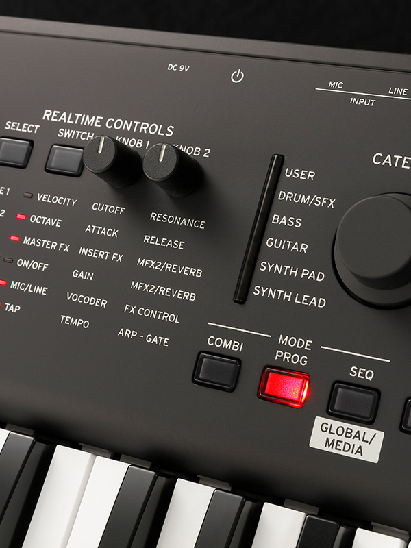 KROSS 2-88 MB controlla con i Realtime Knobs numerosi parametri selezionabili direttamente dal pannello