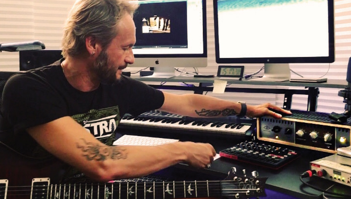 Luca-Colombo-presenta-Universal-Audio-OX