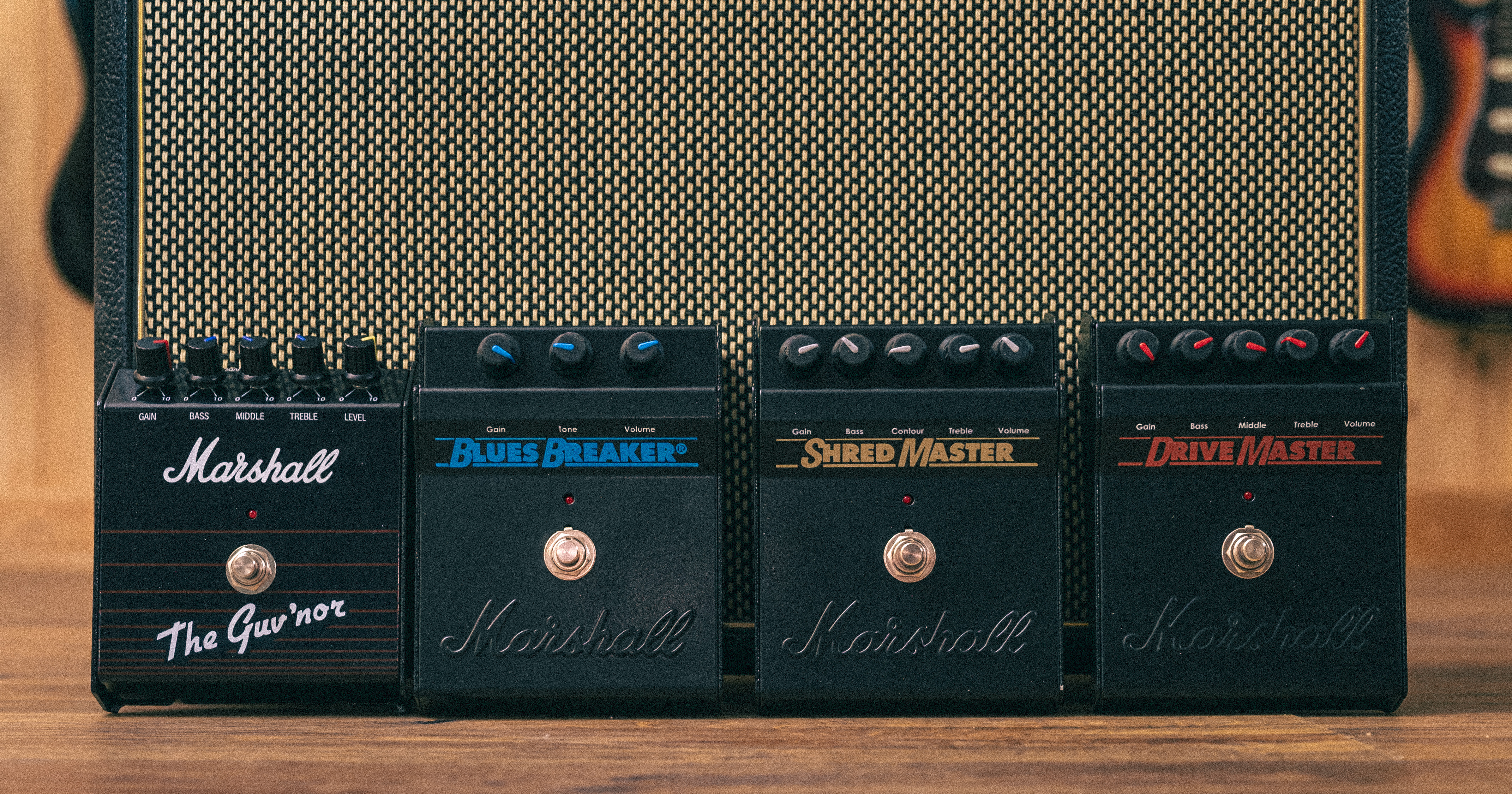I pedali Marshall Reissue riportano in vita quattro grandi classici del rock: il The Guv'nor, il Bluesbreaker, il Drivemaster e lo Shredmaster. I pedali Marshall Reissue riportano in vita quattro grandi classici del rock: il The Guv'nor, il Bluesbreaker, il Drivemaster e lo Shredmaster.