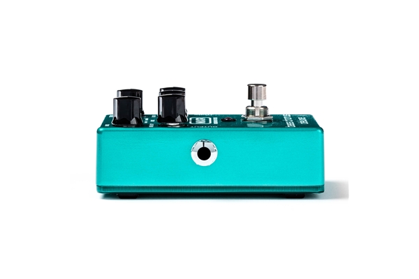 MXR M83 BASS CHORUS DELUXE