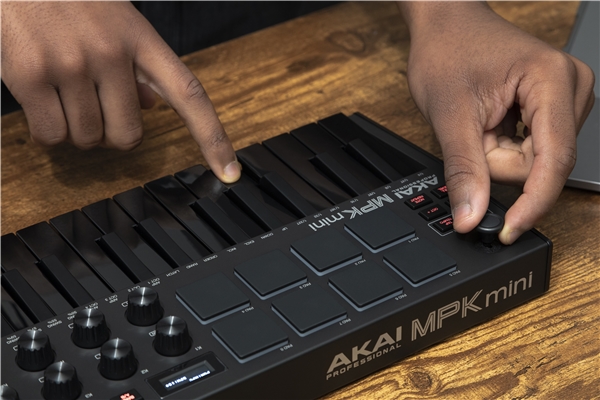 AKAI MPK MINI MKIII BLACK<BR>