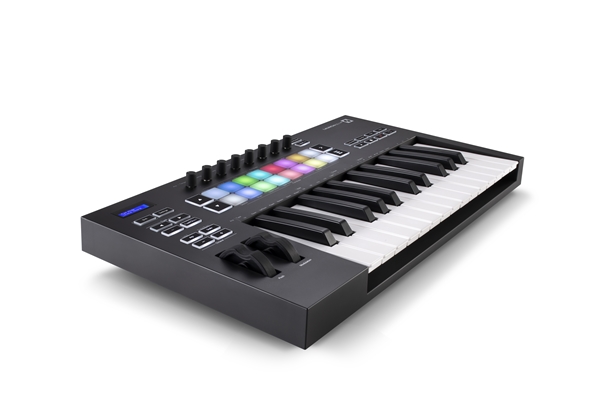 NOVATION LAUNCHKEY 25 MK3