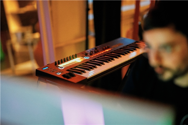 NOVATION LAUNCHKEY 49 MK3