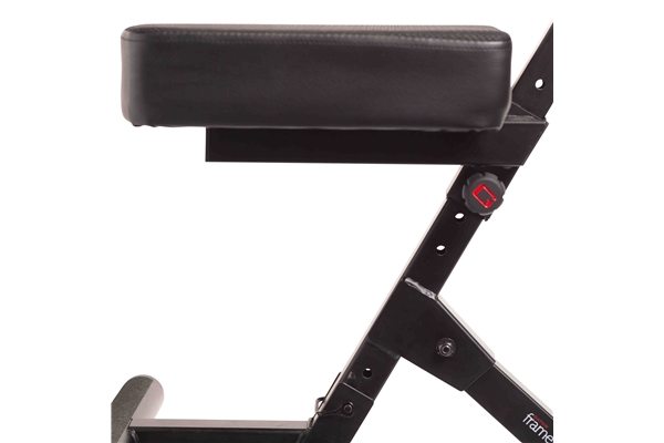 GATOR FRAMEWORKS GFW-GTR-SEATDLX SGABELLO DELUXE PER CHITARRA<BR>