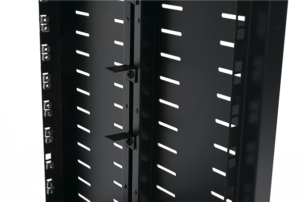 ALGAM AUDIO IR-8 ARMADIO RACK 8U SU RUOTE