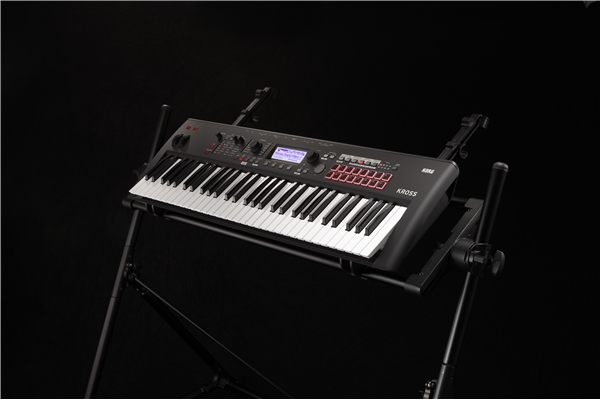 Korg KROSS 2-61 (Super Matte Black)