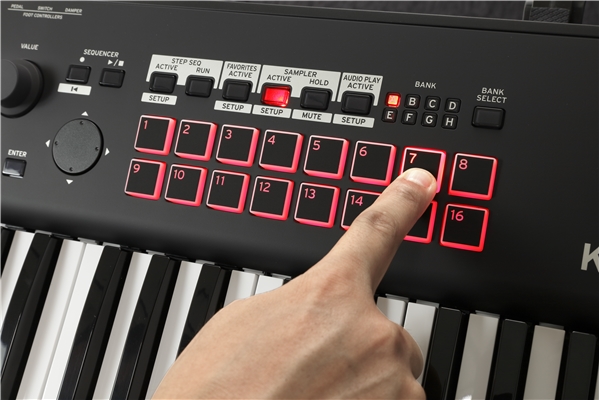 Korg KROSS 2-61 (Super Matte Black)