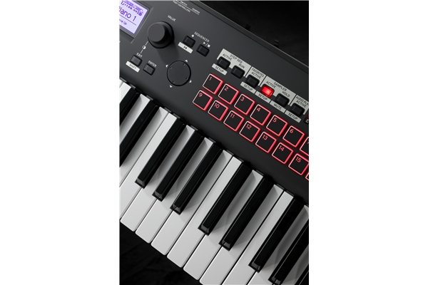 Korg KROSS 2-61 (Super Matte Black)