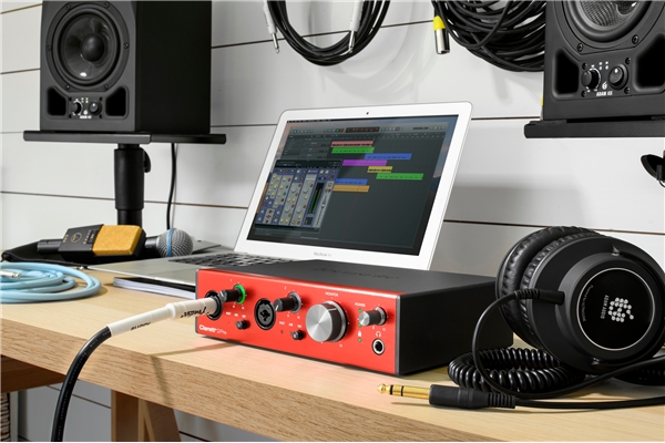 FOCUSRITE CLARETT+ 2PRE