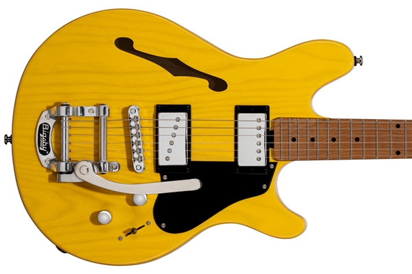 STERLING BY MUSIC MAN VALENTINE JV60CB BUTTERSCOTCH
